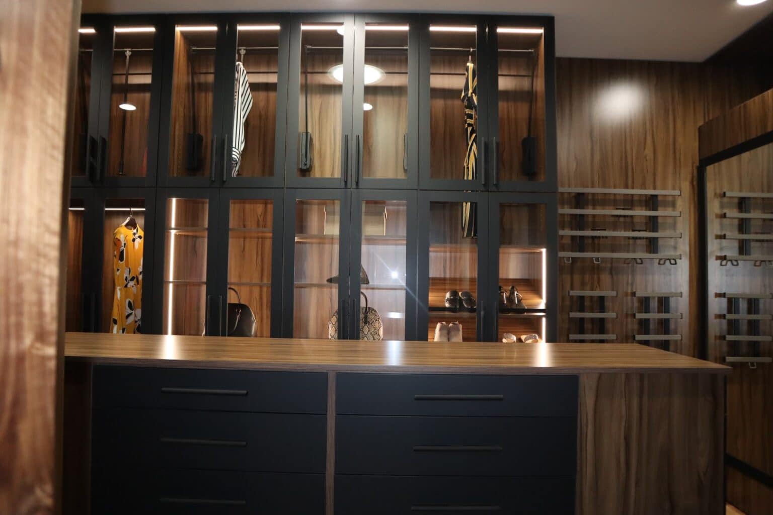 Custom Closet Designs in Henderson, NV - Closets Las Vegas : Closets ...